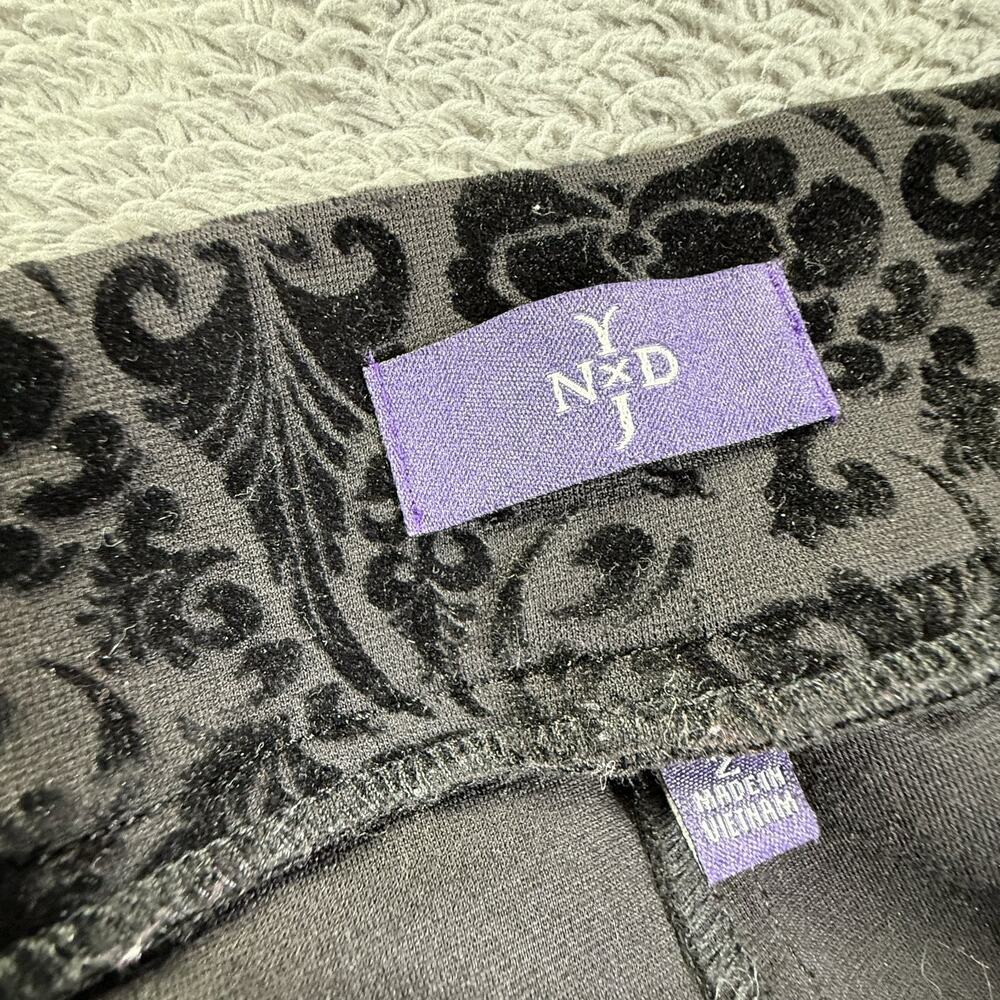NYDJ Not Your Daughters Jeans Sz 2 Black Floral Velvet Pull On Pants Lift Tuck - Picture 2 of 9